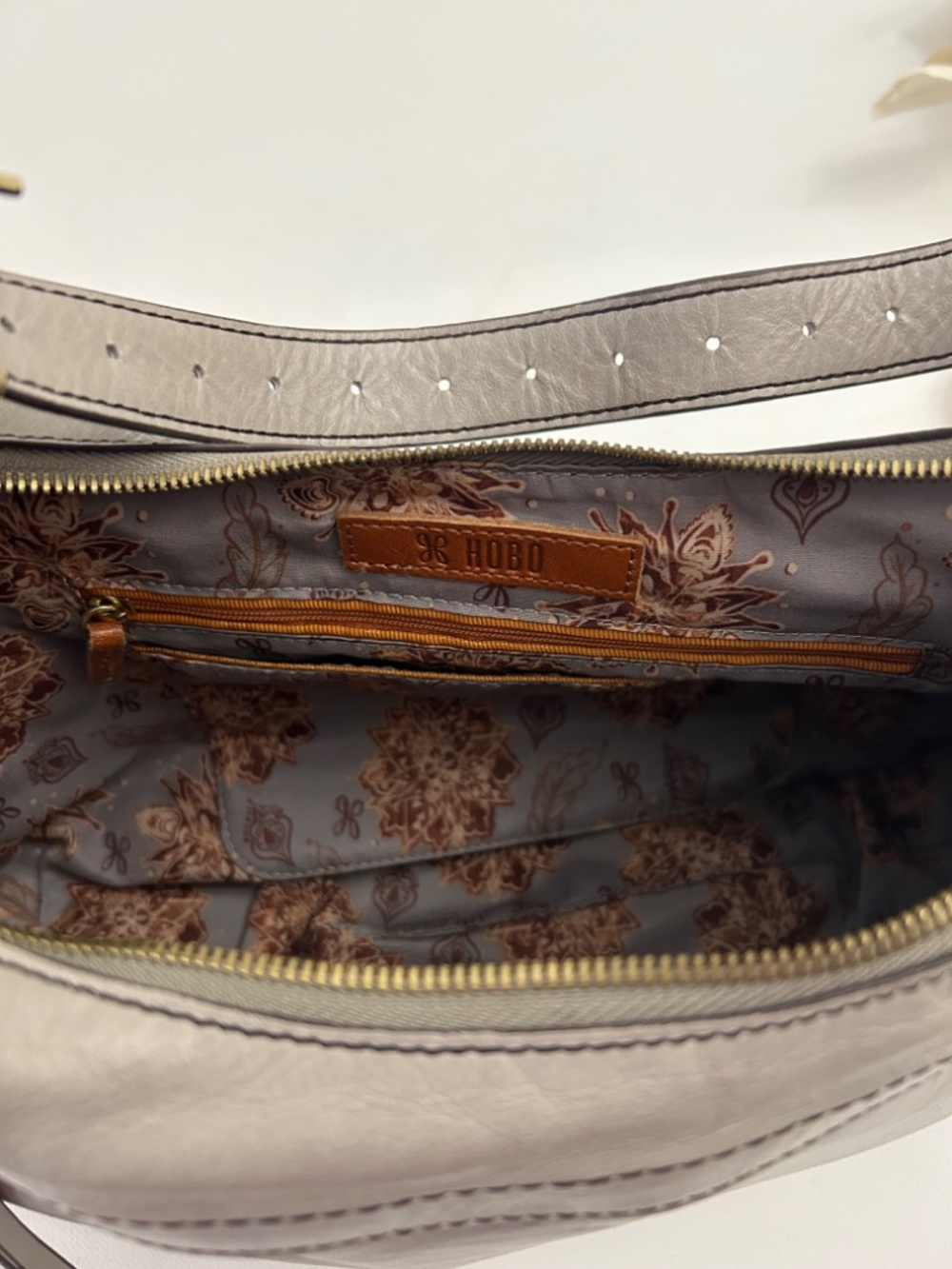 Hobo Prevail Leather Shoulder Bag in “Clay” Grey - Picture 10 of 13